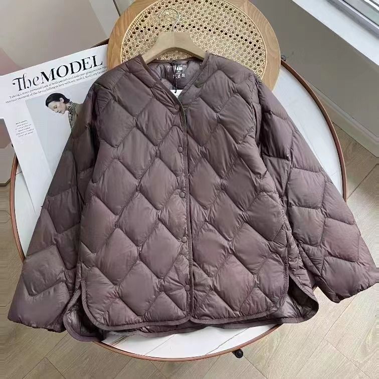 Lightweight For Women , Casual White Duck Down Short Style, Slimming V-Neck Inner Lining, Large Size Warm Jacket_voghion.com