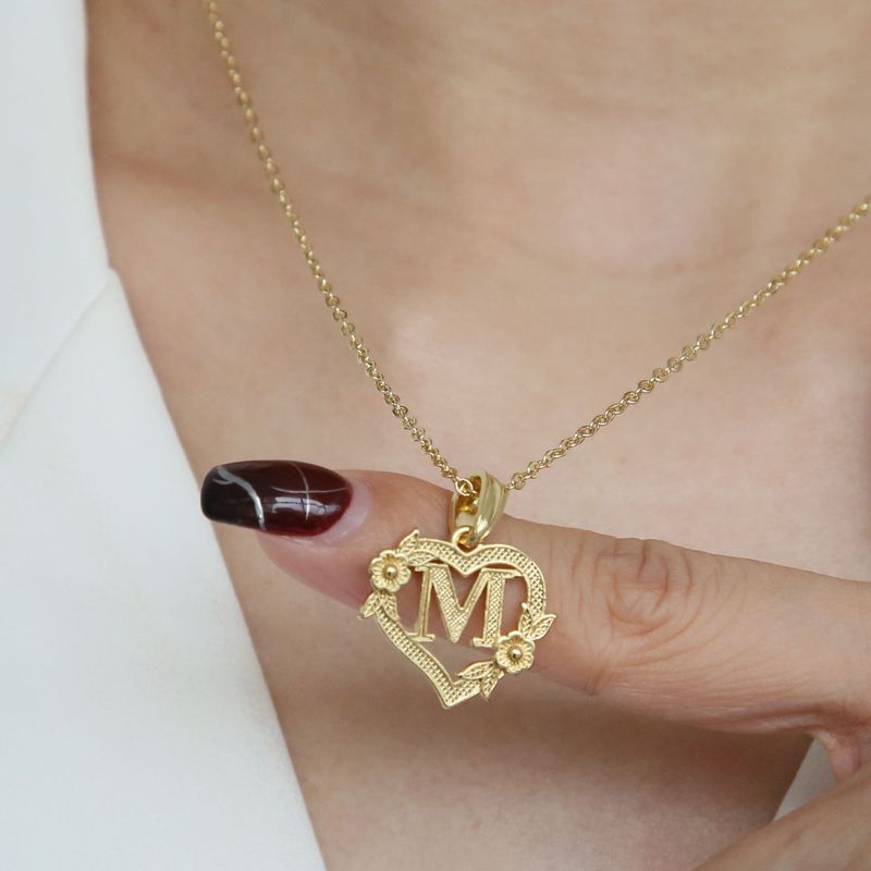 Collana con ciondolo a forma di cuore con lettera inglese a forma di cuore, motivo placcato oro in ottone caldo, 26 cuori_voghion.com