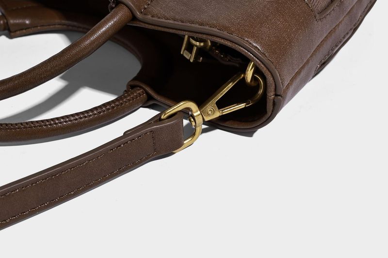 Borsa a secchiello con design di nicchia intrecciato di ispirazione retrò, nuovo arrivo autunno 2025, borsa a tracolla e tote versatile ed estetica con cestino di verdure_voghion.com