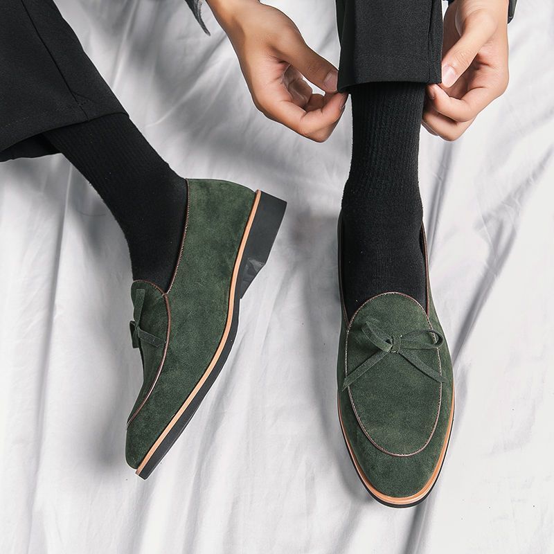 Suitable For All Seasons Tassel Small Suede Loafers 2025 New Style Young Military Green British Men Leather Shoes_voghion.com