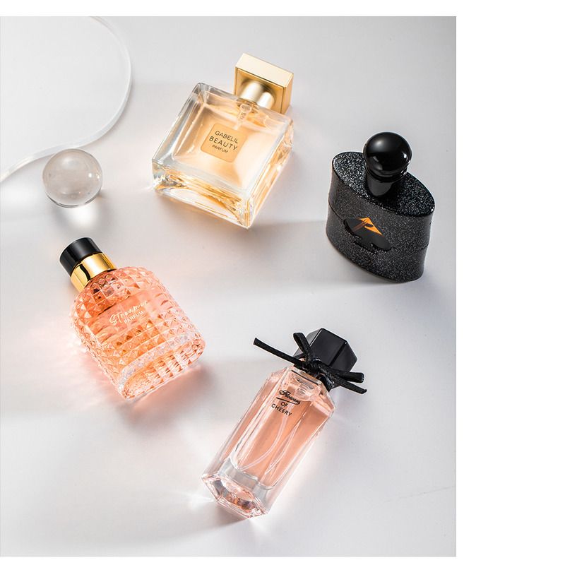 Nowe gorące perfumy Flower Story Pudełko na prezent Perfumy damskie Czteroczęściowy zestaw Perfumy hurtowo Trwały zapach Polecam Perfumy z czarnej kawy Lady_voghion.com