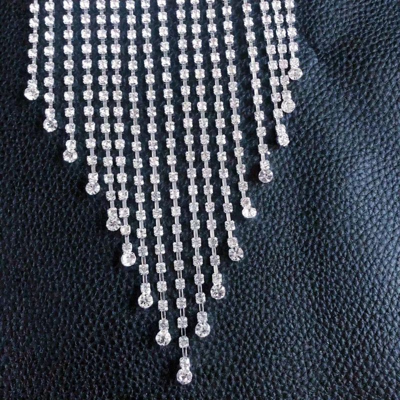 Collana lunga con nappa in strass super flash alla moda, collana grande in cristallo personalizzato da donna_voghion.com