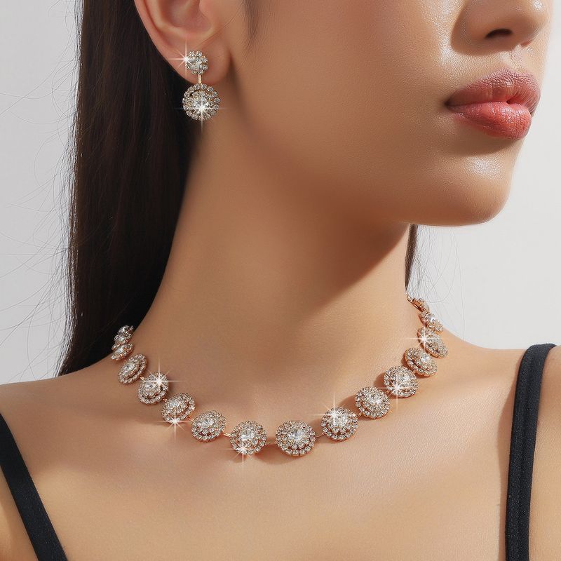 European And American Hot Fashion Rhinestone Earrings Necklace Two-piece Set Claw Chain Bride Wedding Birthday Party_voghion.com