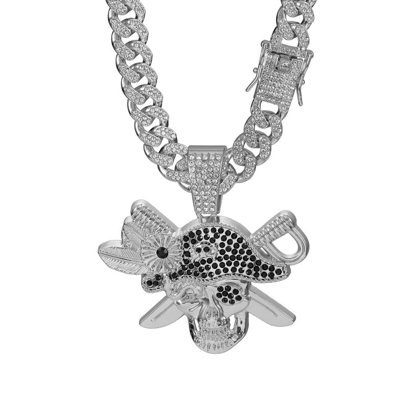 European And American Hip Hop Pirate Skull Necklace Cross Border Hot Sale Diamond Cuban Chain Source Wholesale_voghion.com