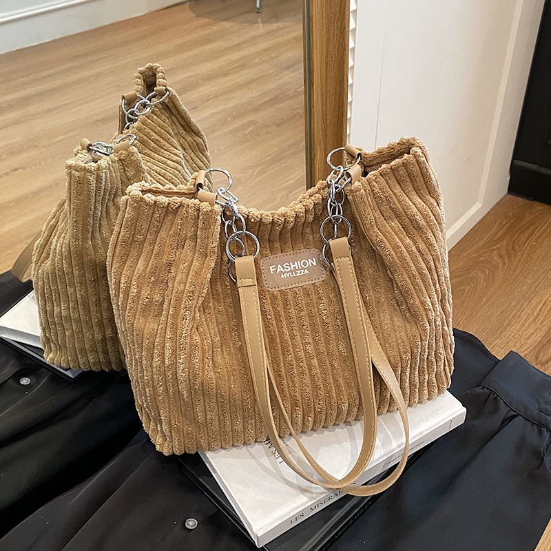 Borsa a tracolla singola alla moda in velluto a coste con catena, grande capacità, da donna, autunno 2025_voghion.com