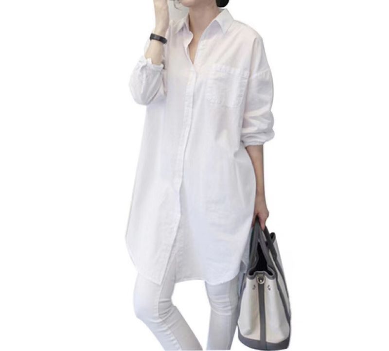Camicia bianca casual ampia alla moda da donna con un cappotto da scolaretta base_voghion.com