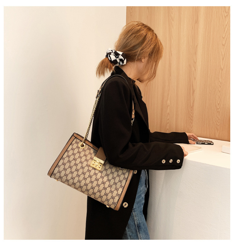 High-quality Bags For Women 2023 New Fashion Live Broadcast Large-capacity Tote Bag Printed Chain Portable Shoulder Bag For Women_voghion.com