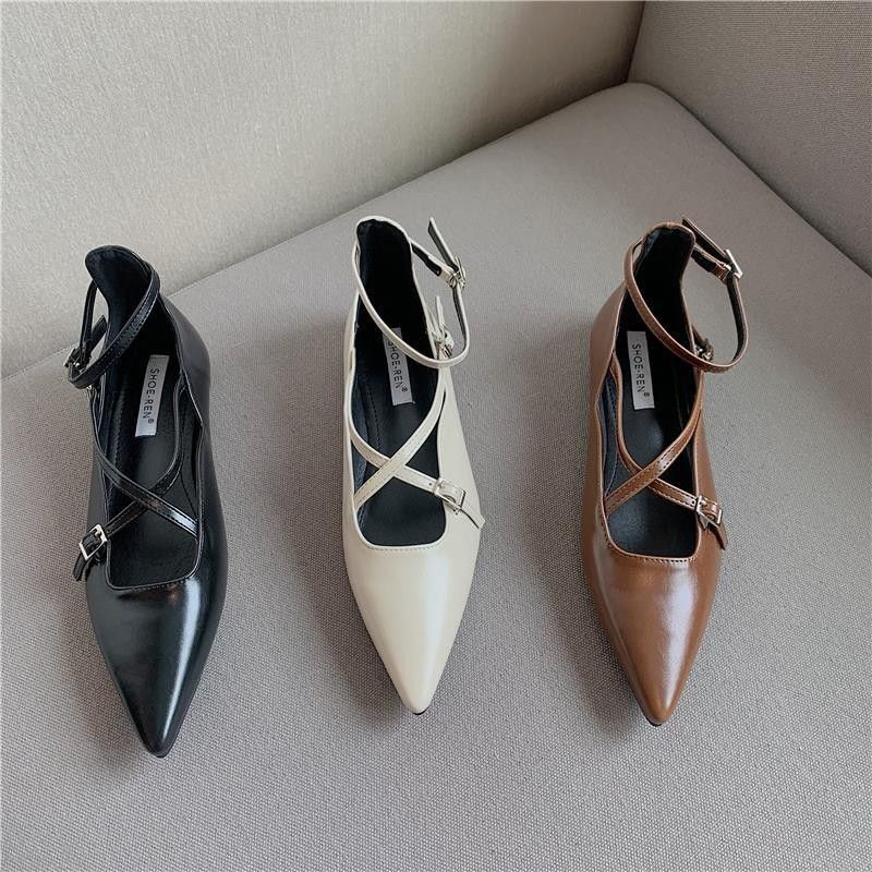 2024 nieuwe kleine dikke kruispuntige lage hak ondiepe mond gespband enkele schoen lente Franse damesschoenen_voghion.com