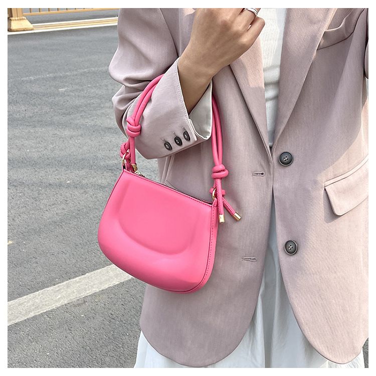 Elegant Saddle 2024 Summer New Fashionable Casual Women's Shoulder Simple Underarm Bag for Women_voghion.com