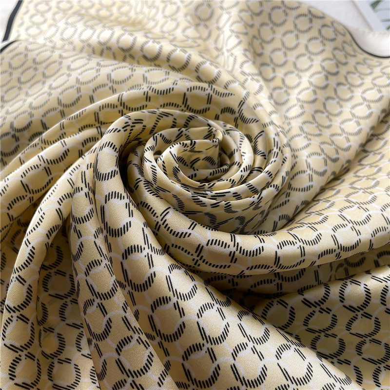 Kleiner frischer grüner Schal, Kreismuster, einfacher quadratischer Schal, vielseitiger professioneller Schal, Simulations-Seidenschal für Damen_voghion.com