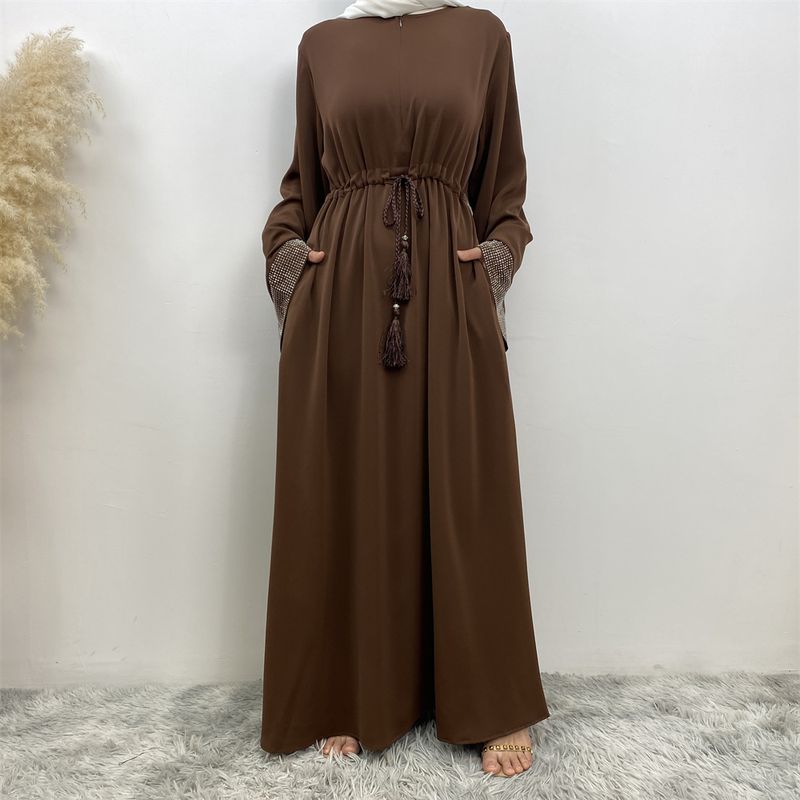 Ramadan moslim vrouw jurk vooraan rits verborgen riem Dubai abaya mouwen met zilveren rand ontwerp Marokkaanse kaftan koninklijke vrouwen rood_voghion.com