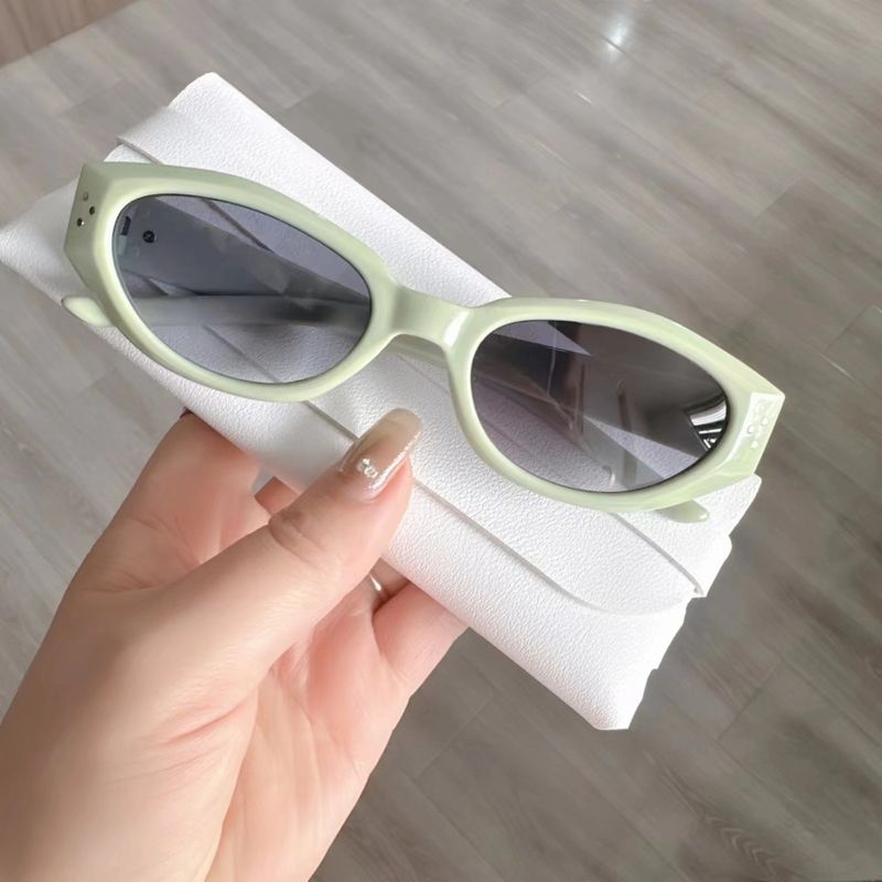 G M for both men and women Jennie, the same cat eye high-end feeling summer sun protection star style sunglasses_voghion.com