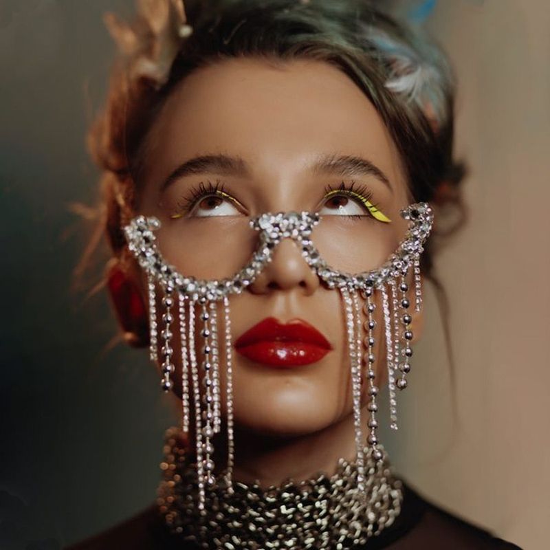 New Rhinestone Eyeglass With Fashionable Personality And Exaggerated Tassel Facial Accessories Eye Frame_voghion.com