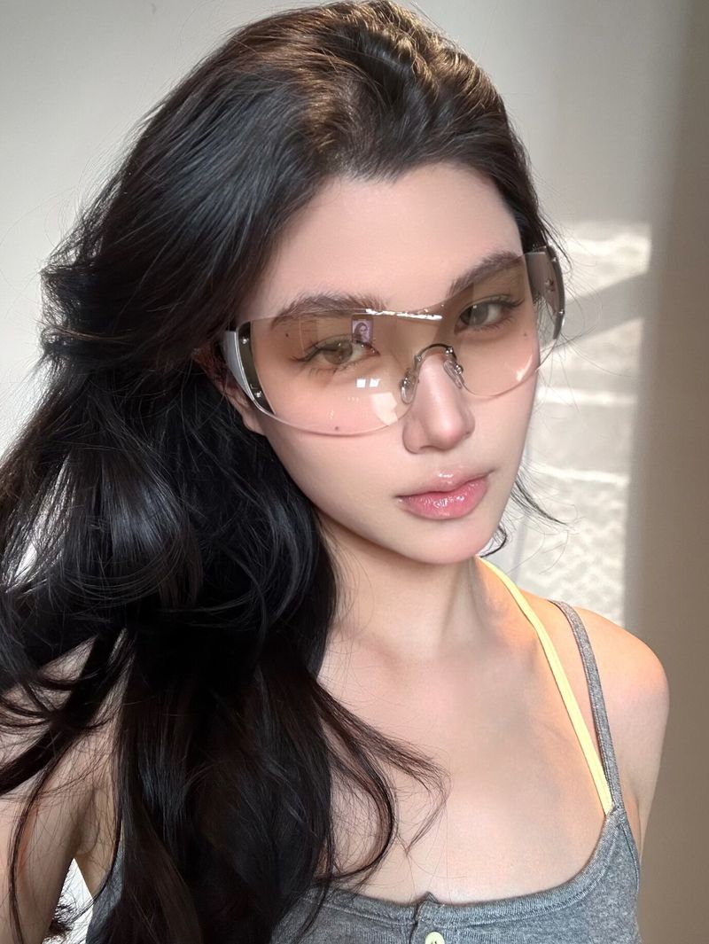 LazyZoom European And American Large Frame Face Covering Frameless Mercury Y2g Concave Shape Women Windproof Outdoor Sports_voghion.com