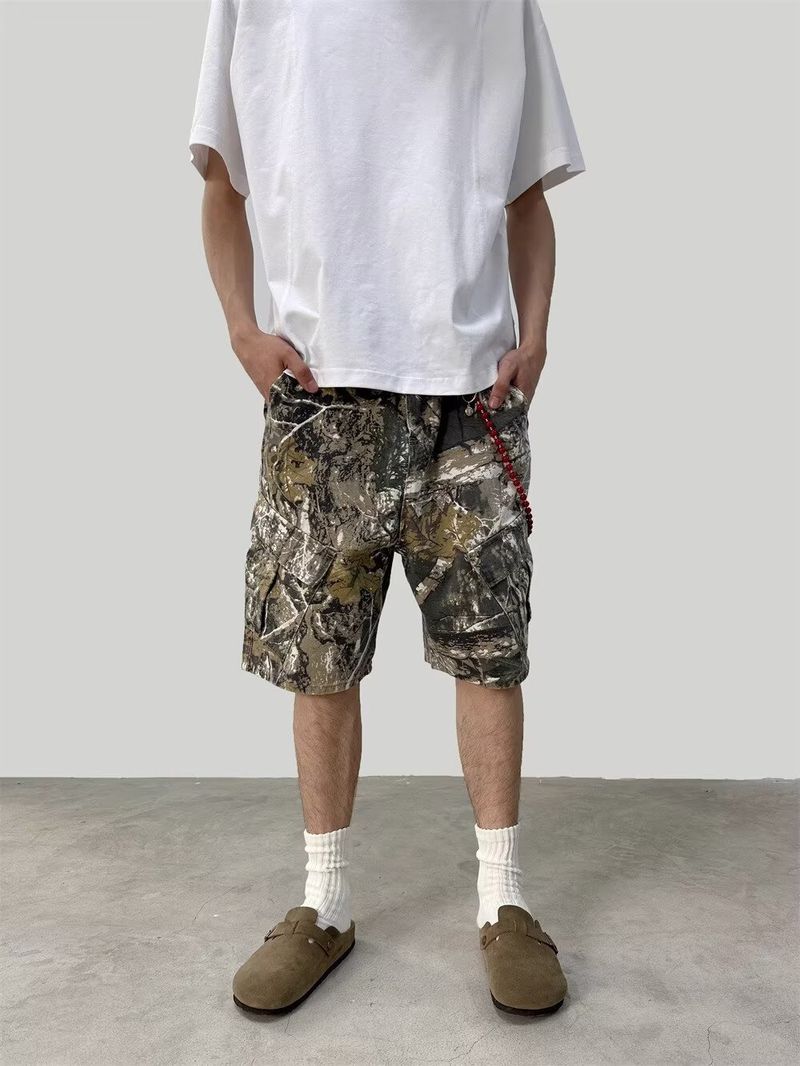 Ropa para hombre, estilo retro, estilo harajuku, con estampado de camuflaje, holgado, informal, para el trabajo y pantalones cortos._voghion.com
