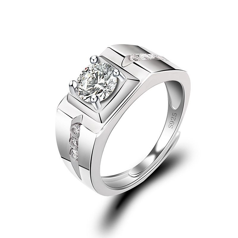 Anello aperto personalizzato da uomo con diamanti simulati placcati in moissanite, in streaming live alla moda_voghion.com
