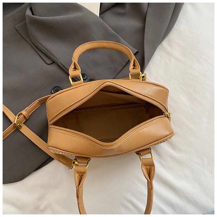 Borsa da donna in paglia intrecciata, piccola, quadrata, borsa a cuscino Boston, borsa a mano con colori a contrasto, borsa a tracolla_voghion.com