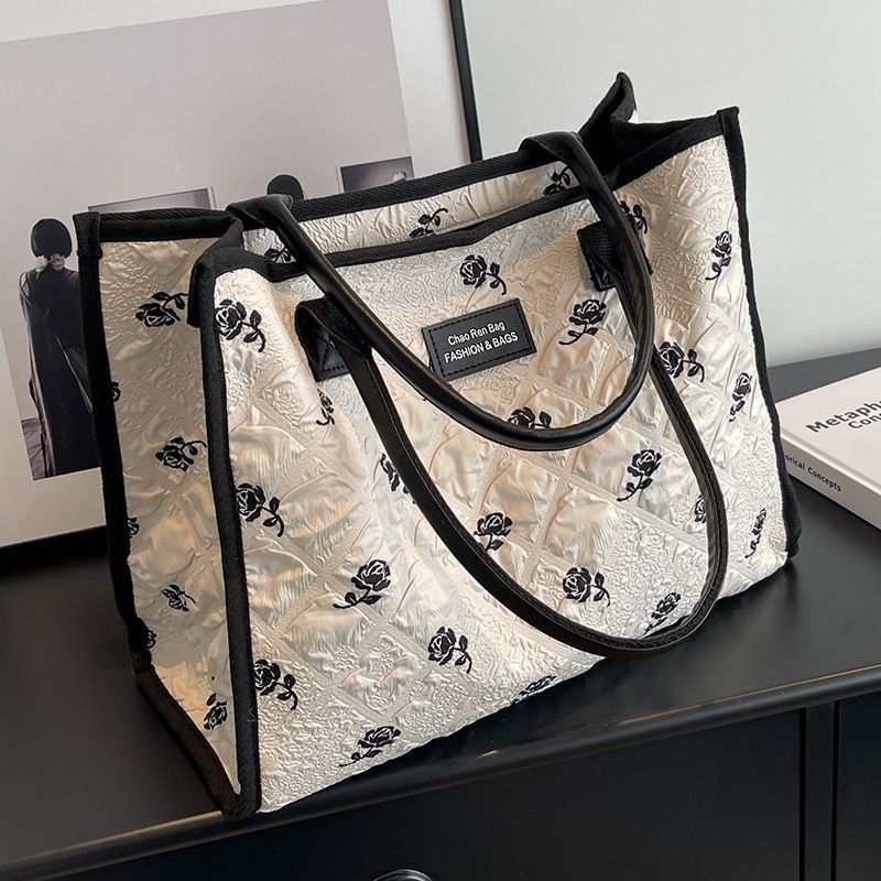 Large Capacity Shoulder For Women 2024 Summer New Fashion Commuter Casual Versatile Handbag Tote Bag_voghion.com