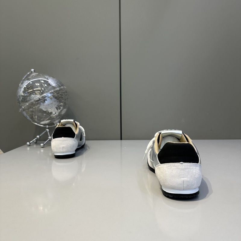 Ultraleichte deutsche Trainingsschuhe für Herren 2025 Sommer Hot Item Atmungsaktive stoßdämpfende Sportschuhe Herrenschuhe_voghion.com