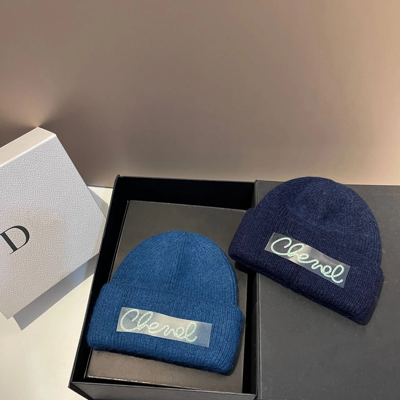 Autumn and winter small fragrance rabbit fur knitted hat Russian thickened warm ear protection double-fold woolen hat soft glutinous pullover hat
_voghion.com