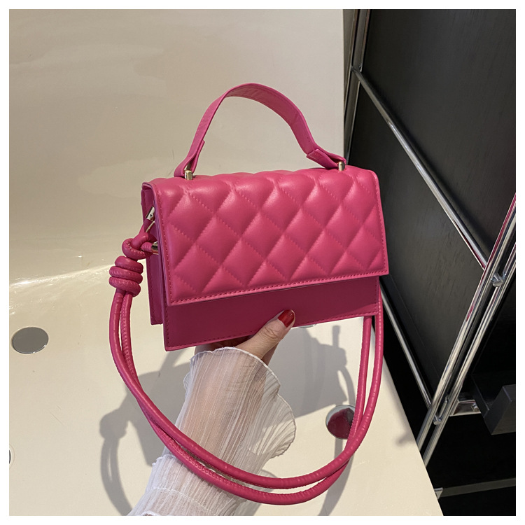2023 new fashion simple small fragrant wind women's bag net red niche women's bag rhombus single shoulder diagonal bag design sense_voghion.com
