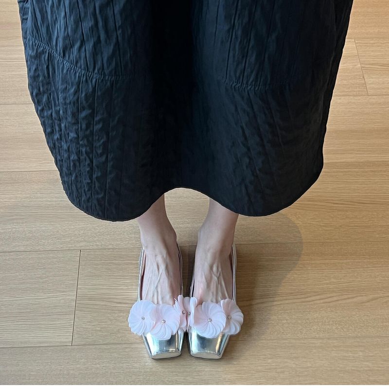 Sheepskin Version Stunning Floral Square Toe Flat Women's Shoes_voghion.com
