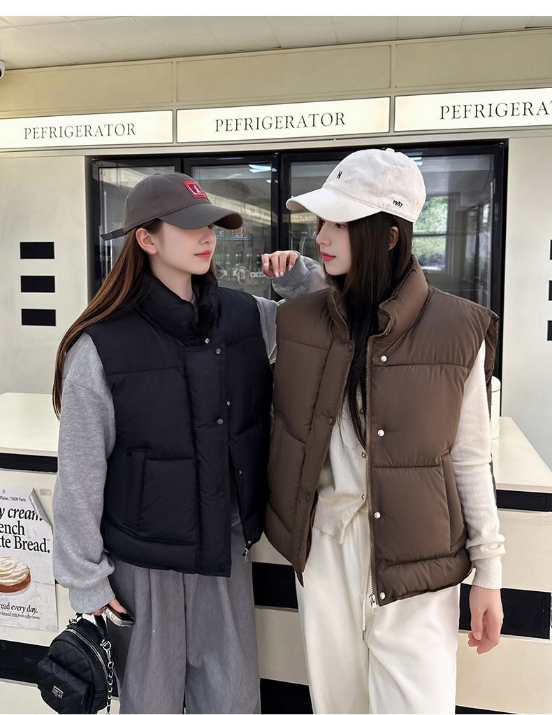 Women's Quilted Puffer Vest - Lightweight Winter Warm Sleeveless Jacket With Stand Collar, Zip Front, Pockets (Black, Beige, Blue, Pink, Brown)_voghion.com