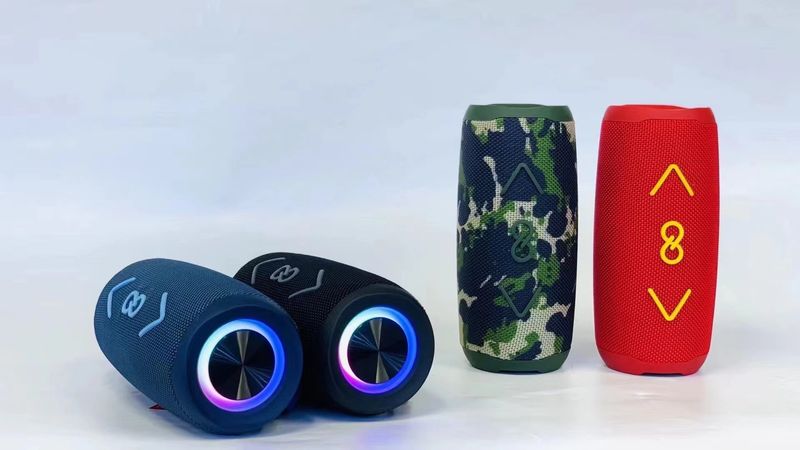 New S450 wireless Bluetooth outdoor hands-free calling, portable speaker, fabric handheld TWS colorful light_voghion.com