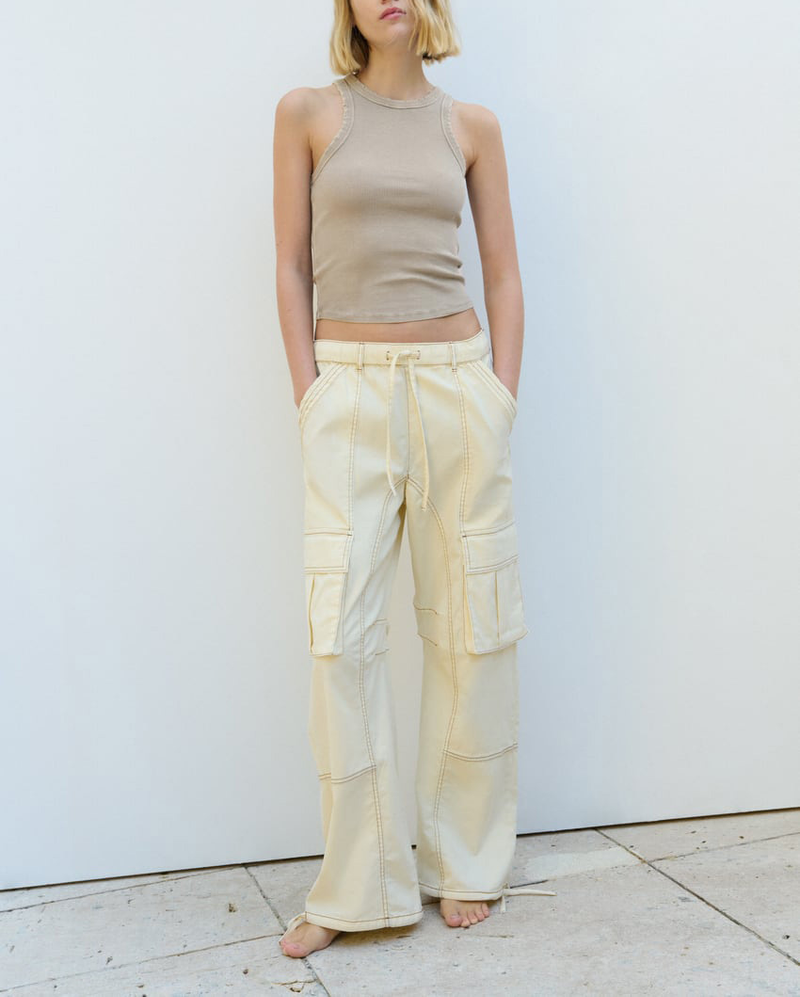 T-shirt a coste lavate con bretelle basic stile abbigliamento da donna_voghion.com
