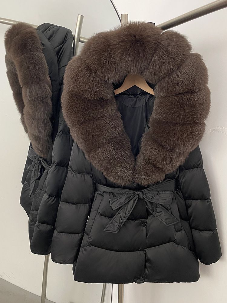 Women’s Long Puffer Coat With Detachable Fox Fur Collar – Elegant Waist-Tie Design, High-End Winter Jacket_voghion.com