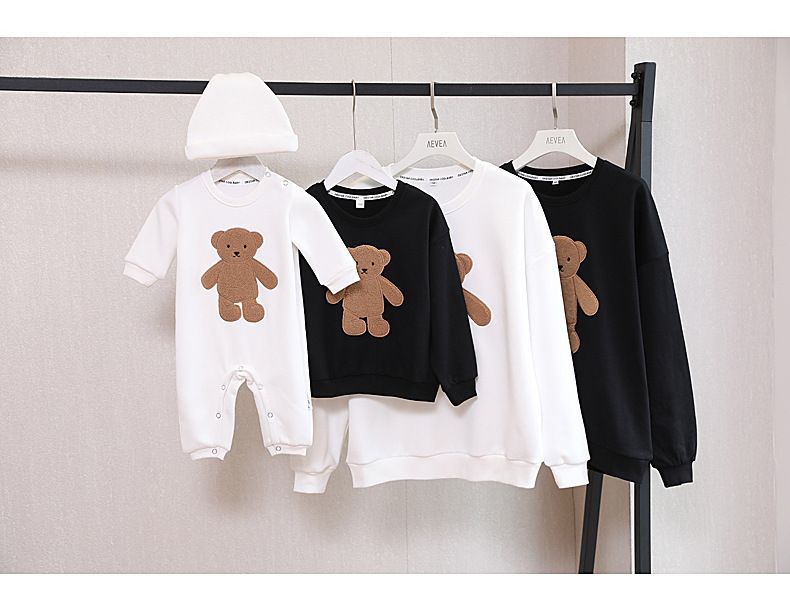 Madre e hijos Conjunto padre-hijo primavera y otoño 2024 nueva sudadera bordada con oso de manga larga familia de tres_voghion.com