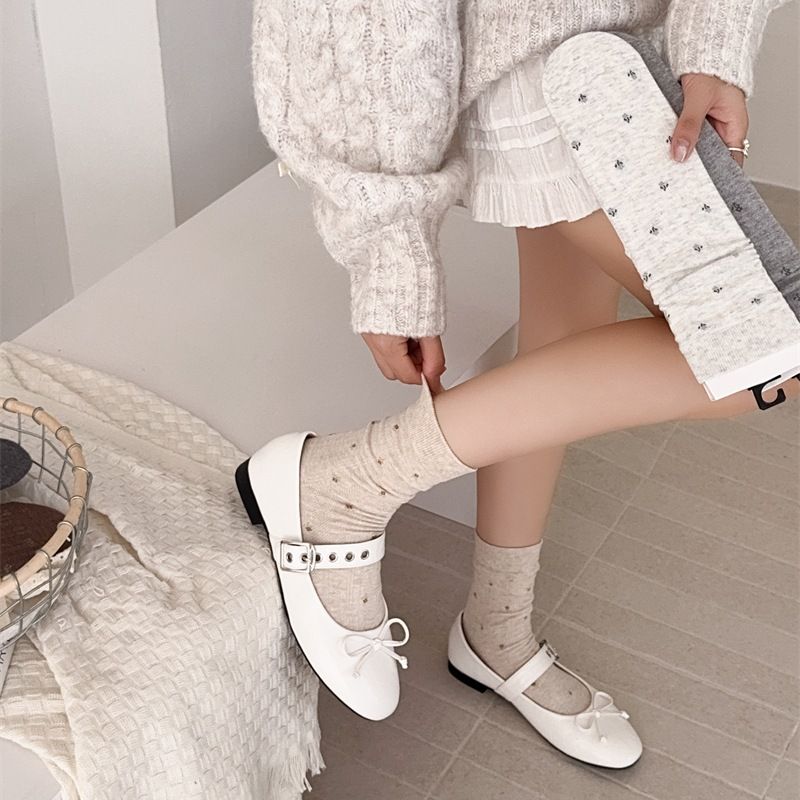 Calzini da donna con pizzo floreale - Stile vintage francese, cotone traspirante, calzini boho chic per look casual e alla moda. Calzini in pile con scarpe Dexun._voghion.com