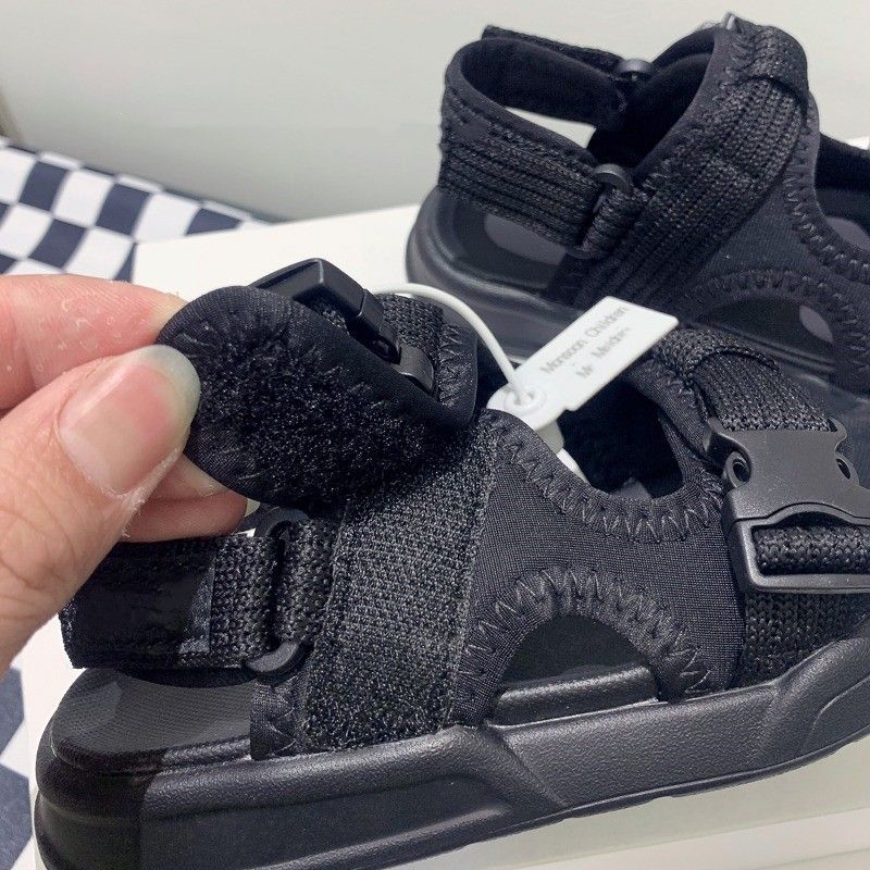Mother Kids Ragazzi sandali neri estate nuove scarpe da spiaggia con suola morbida per bambini di medie e grandi dimensioni Sandali sportivi per bambini alla moda in stile coreano_voghion.com