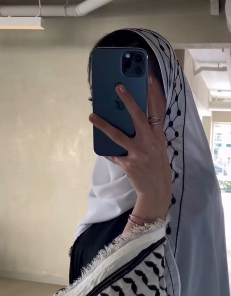 Women's Clothing New Fashion Simple Embroidered Cardigan With Tassels Dress Without Headscarf_voghion.com