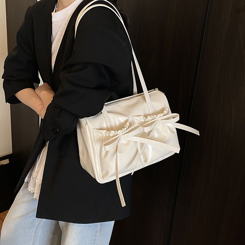 Underarm Multi-Pocket 2025 Summer New Versatile Bow Pillow Style Shoulder Bag For Women_voghion.com