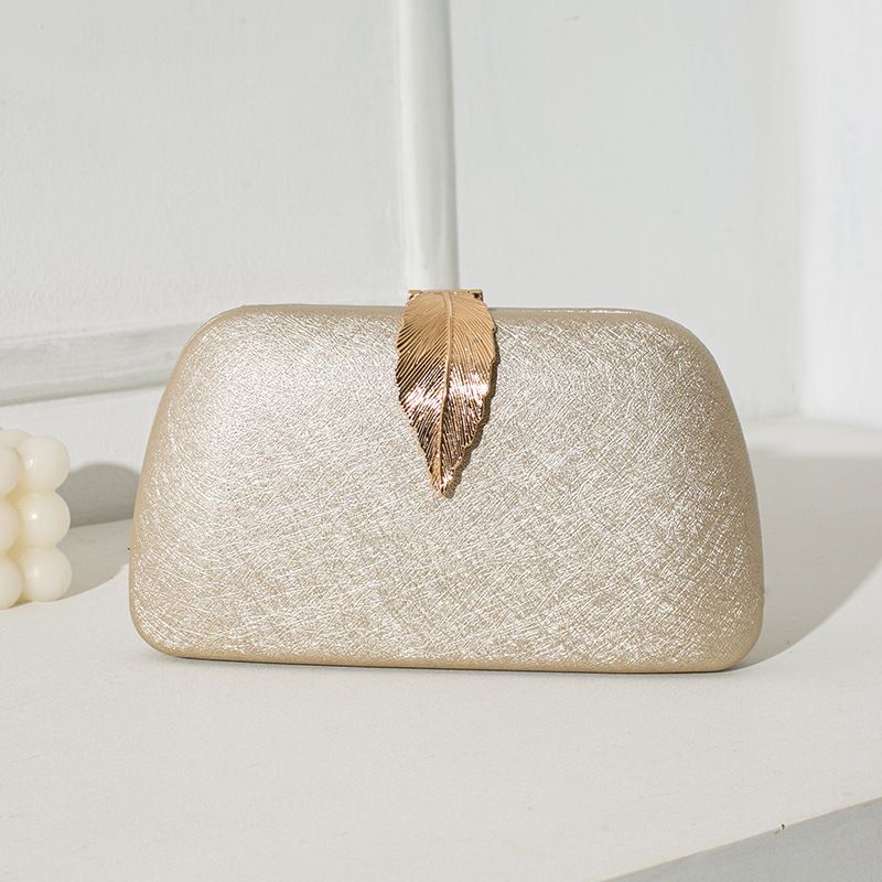 Neue Clutch mit Metallblatt-Abdeckung, High-End-Tasche, kleine Handtasche für Abendkleider_voghion.com