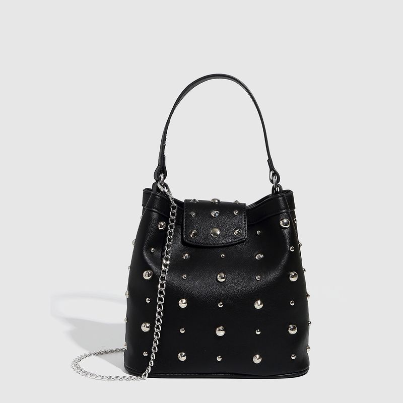 Nuova borsa a mano metallizzata con rivetti, borsa a tracolla con catena a secchiello a pois in stile punk, borsa da donna a spalla singola_voghion.com
