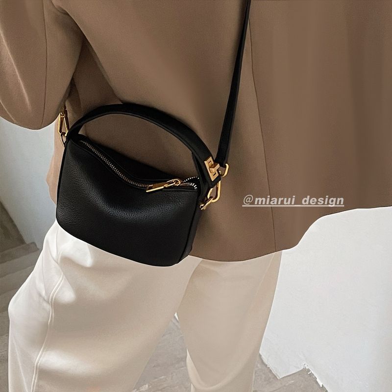 Designer di nicchia per le donne 2025 autunno inverno nuovo lunch box nuvola portatile casual piccolo quadrato spalla singola tracolla_voghion.com