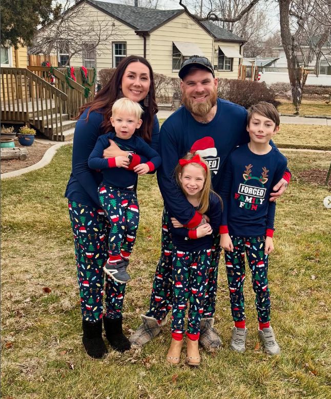 Gezellige kerstpyjamaset met briefprint voor het hele gezin - pyjamaset van katoen met lange mouwen voor ouders en kinderen (S-3XL, baby's-14 jaar)_voghion.com