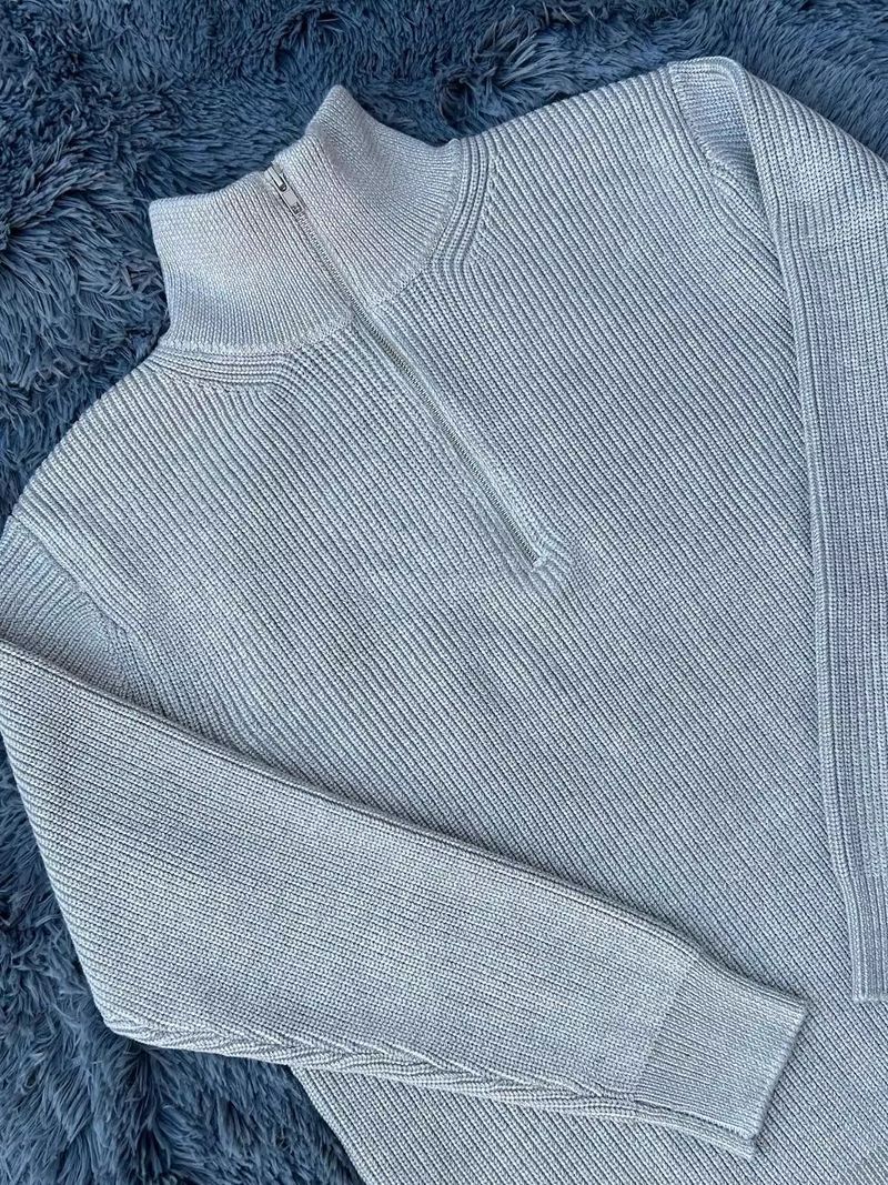 Unisex Quarter-Zip High Neck Wool-Blend Sweater – Slim Fit Minimalist Pullover (M-XL)_voghion.com
