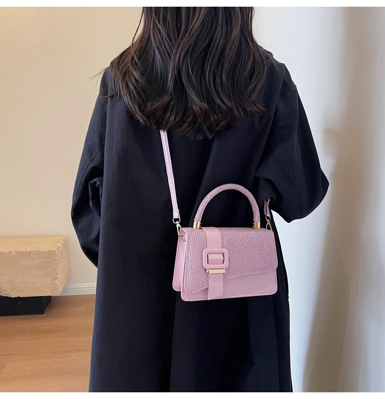 Taschen 2023 Neue Damentasche Gürtelschnalle Trendiges Nischendesign Handtasche Schlichte modische Schultertasche Damen Schräg_voghion.com