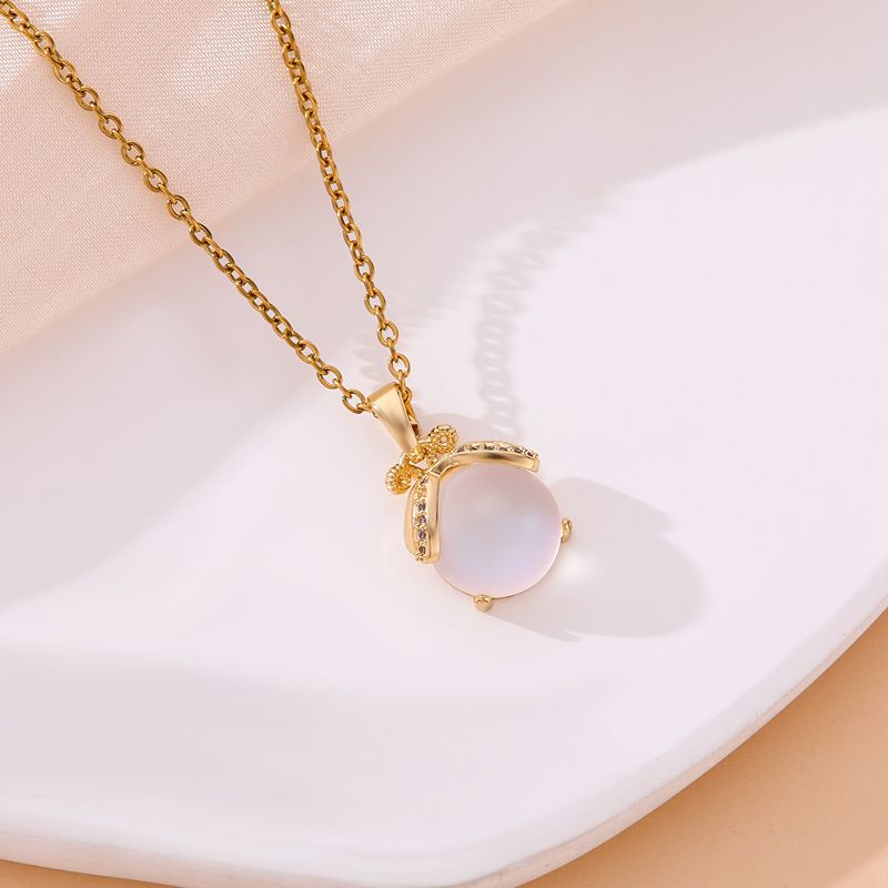 Titanium Steel Non-Fading Copper Micro-Inlaid Zircon Pendant Necklace Fashion Light Luxury Niche High-End Clavicle Chain_voghion.com