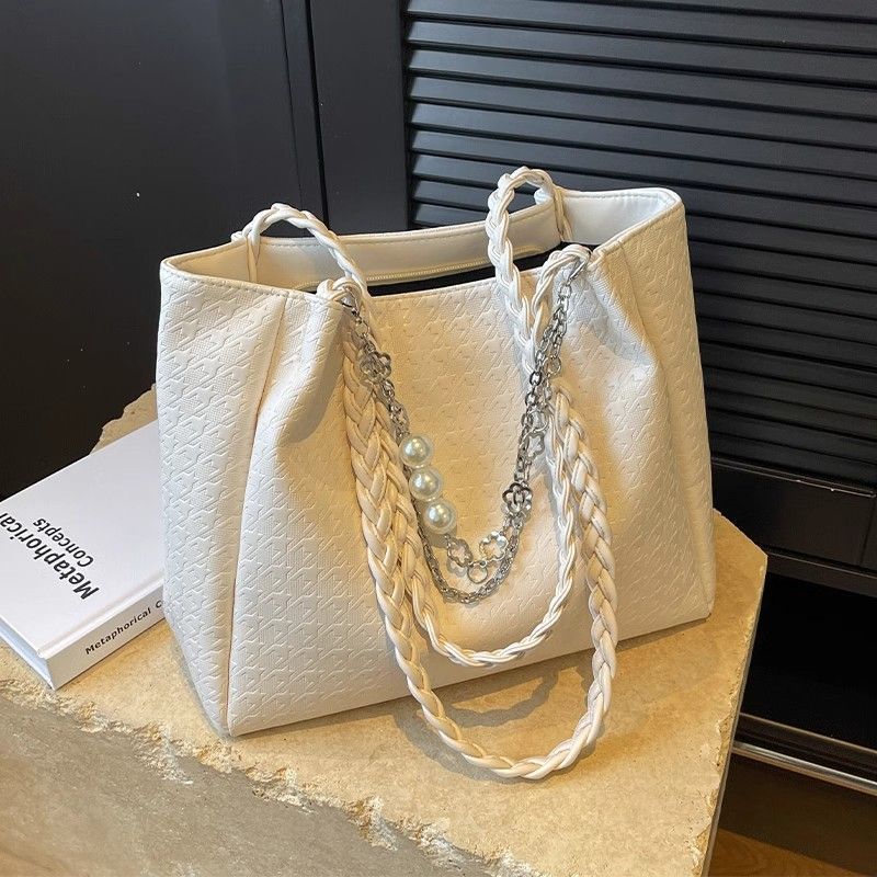 Sac à bandoulière multifonctionnel grande capacité pour femmes, nouvelle collection printemps-été 2025, avec chaîne, adapté aux étudiantes et aux déplacements en classe_voghion.com