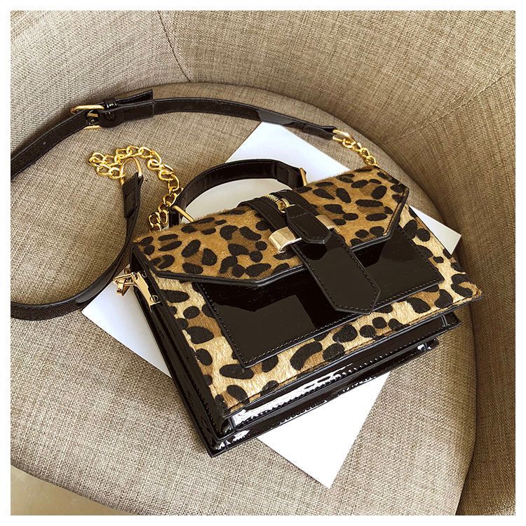 2024 Nuova borsa quadrata piccola da donna con motivo leopardato, moda, borsa a tracolla diagonale a catena versatile, edizione coreana_voghion.com