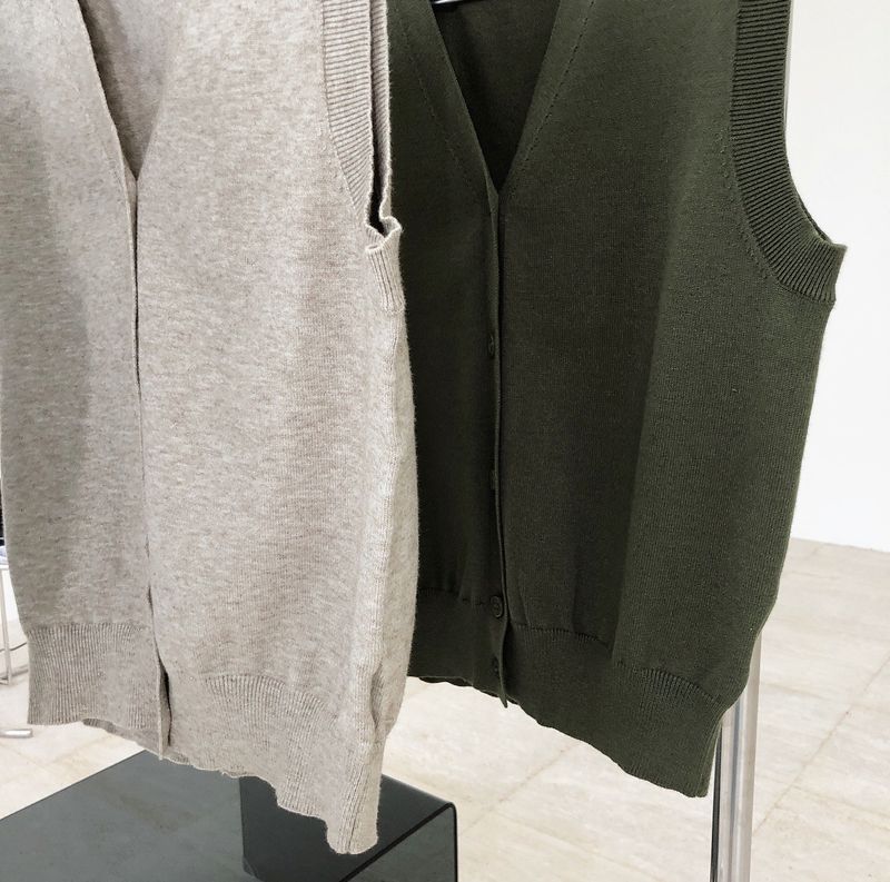 Women's Clothing Spring New Korean INS Simple Fashionable V-Neck Knitted Vest Cardigan Casual Loose Slimming Sleeveless Top For_voghion.com