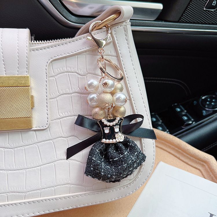 Portachiavi per auto, ciondolo per borsa, stile regina, con perle e grappolo d'uva, alla moda_voghion.com