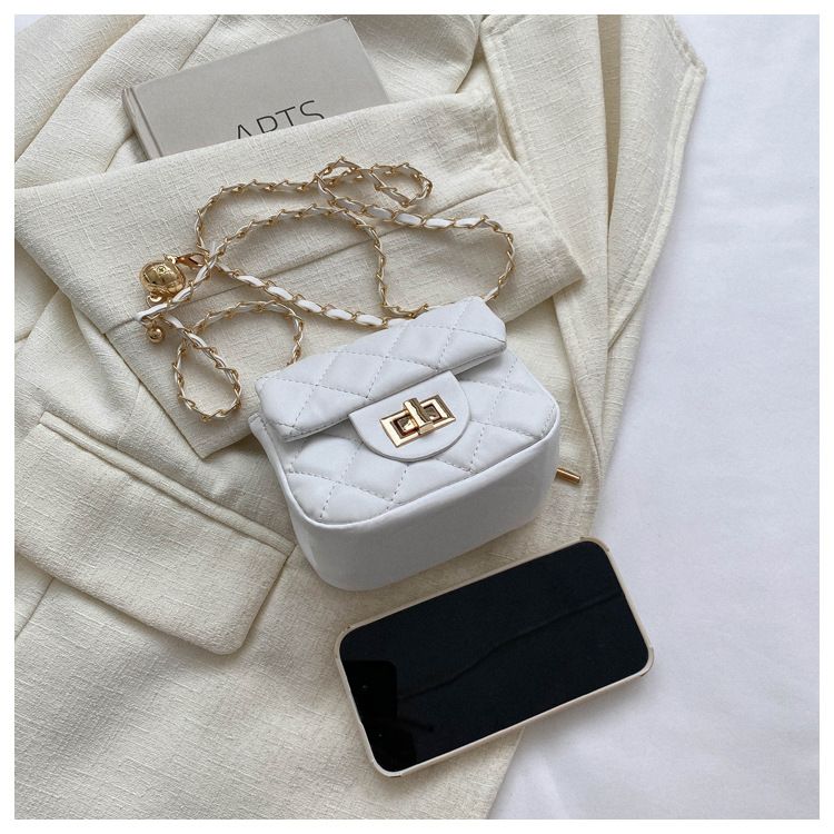 Lingge Chain For Women's 2024 New Fashion Texture Small Square With Unique Design Versatile One Shoulder Crossbody Bag_voghion.com