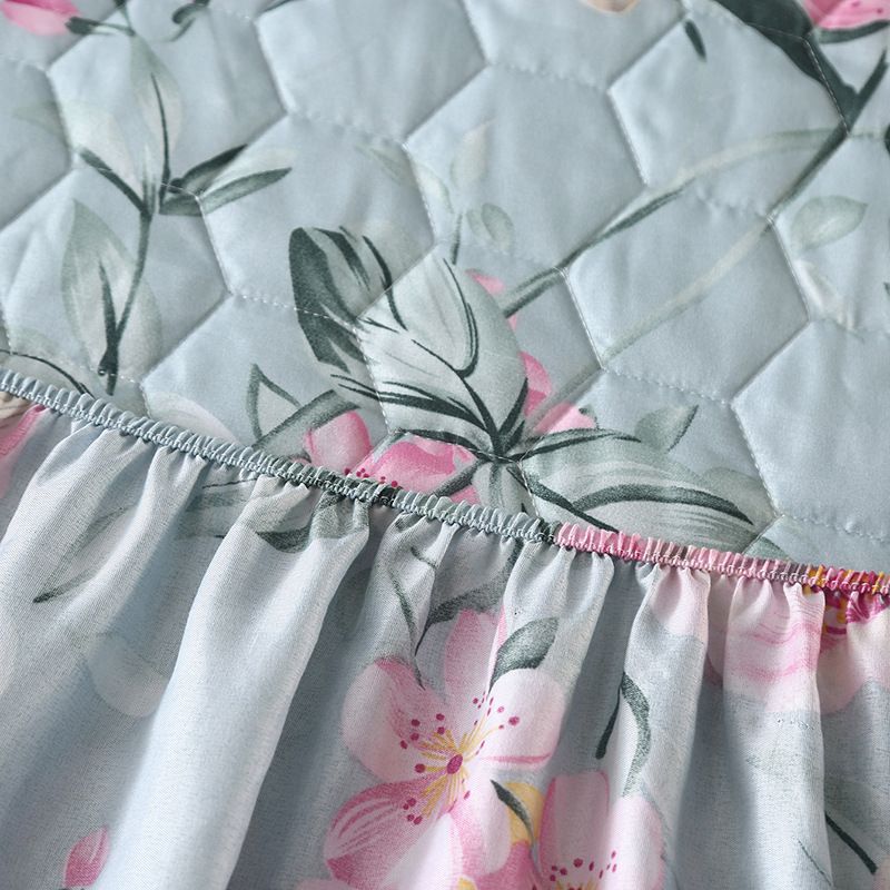 Printed Quilted Fitted Sheet Set 3-Piece Cotton Filled Includes Mattress Protector Pillowcase Wrinkle Resistant Easy Care Stylish Floral Design_voghion.com