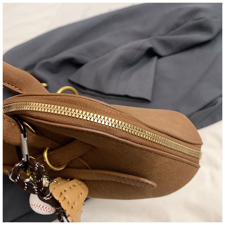 Matte shell bag, large capacity fashionable handbag for women, 2024 autumn and winter new item, high-end versatile_voghion.com