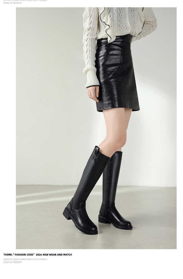 Moda di grandi dimensioni con grandi pareti, lunghezza media mm, ragazze alte e paffute, non sopra il ginocchio, gambe grosse, cavaliere, donna_voghion.com